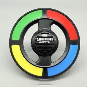 Hasbro 2013 Simon Says Swipe Electronic Handheld Memory Game Toy Works